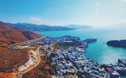践行“两山”理念 让河湖水长清