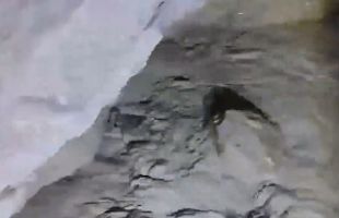 多家砂石厂被指偷排污水入河，四川普格县环境局称已前往调查