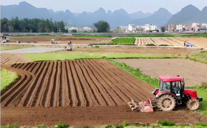 万象“耕”新 智绘“丰”景——各地春耕春管一线扫描  