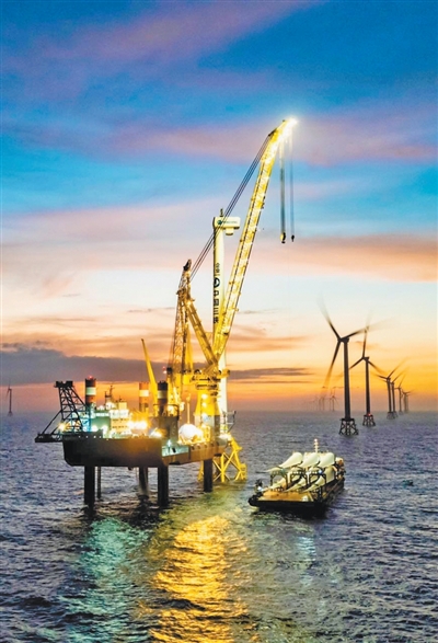 　图为三峡集团阳江青洲海上风电项目。.jpg